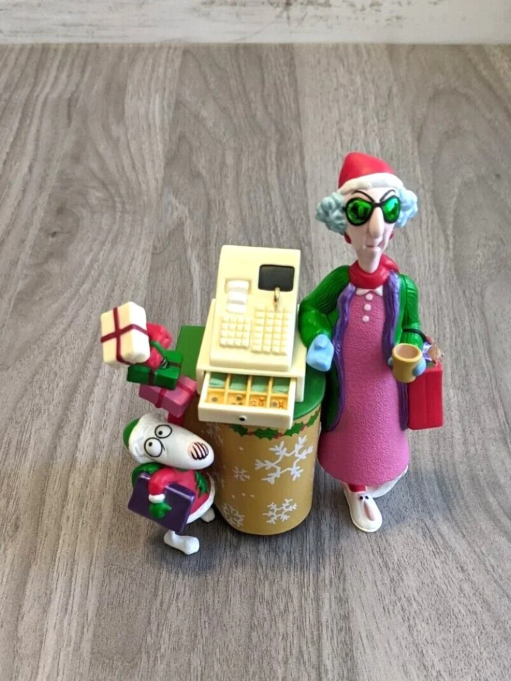 Hallmark Maxine's Crabby Mall Days Keepsake Ornament